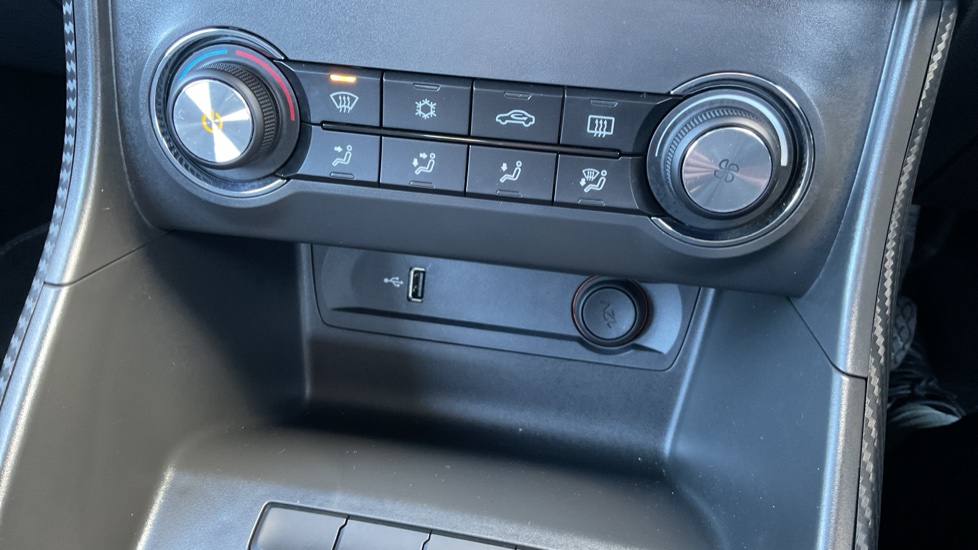 MG ZS 1.5 VTi-TECH Exclusive 5dr Petrol Hatchback - Image 23
