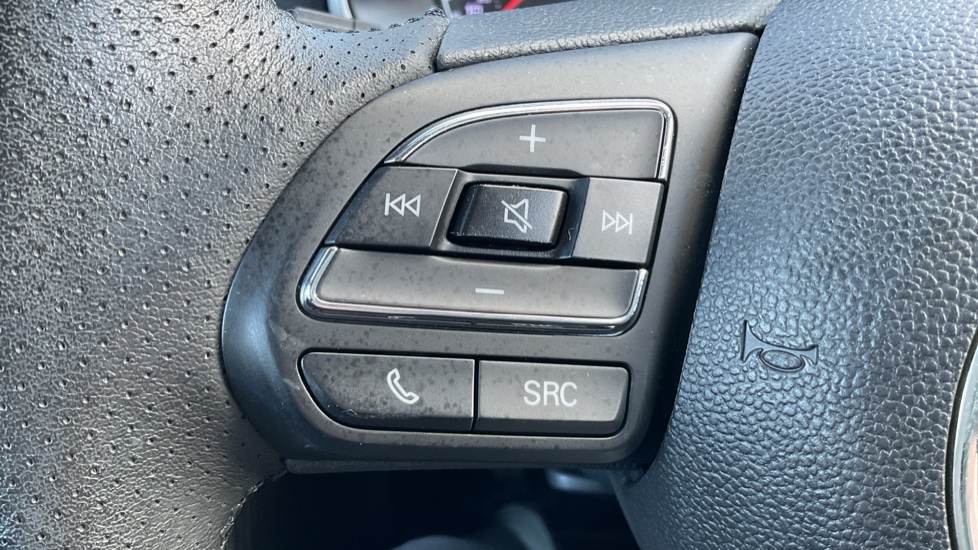 MG ZS 1.5 VTi-TECH Exclusive 5dr Petrol Hatchback - Image 24