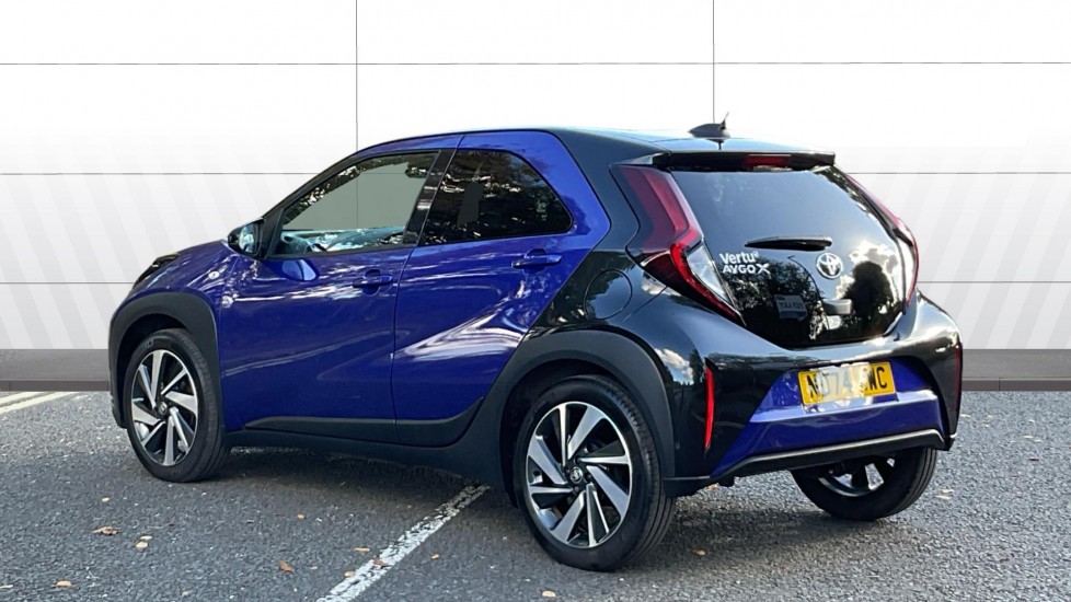 Toyota Aygo X 1.0 VVT-i Edge 5dr Petrol Hatchback - Image 2