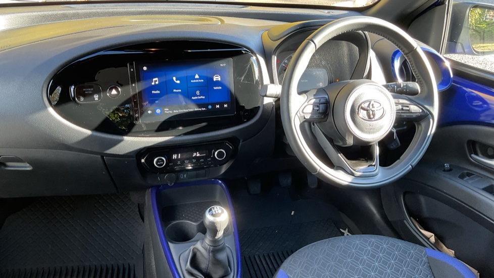Toyota Aygo X 1.0 VVT-i Edge 5dr Petrol Hatchback - Image 10