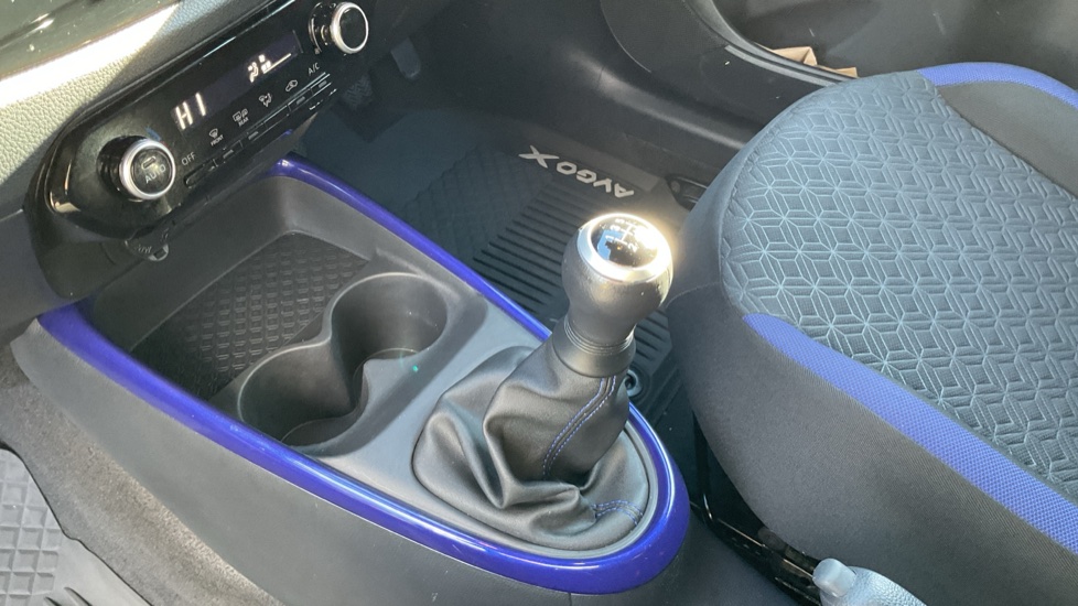 Toyota Aygo X 1.0 VVT-i Edge 5dr Petrol Hatchback - Image 13
