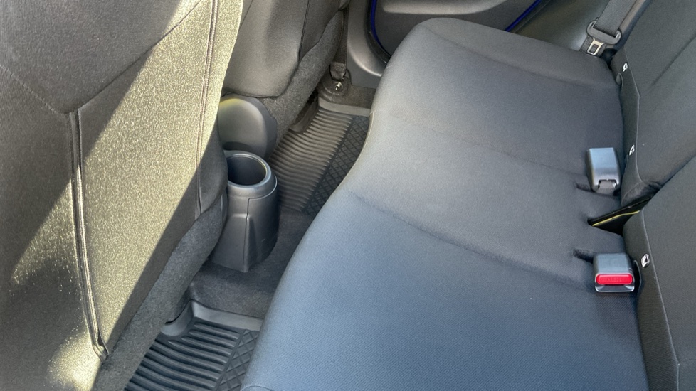 Toyota Aygo X 1.0 VVT-i Edge 5dr Petrol Hatchback - Image 16