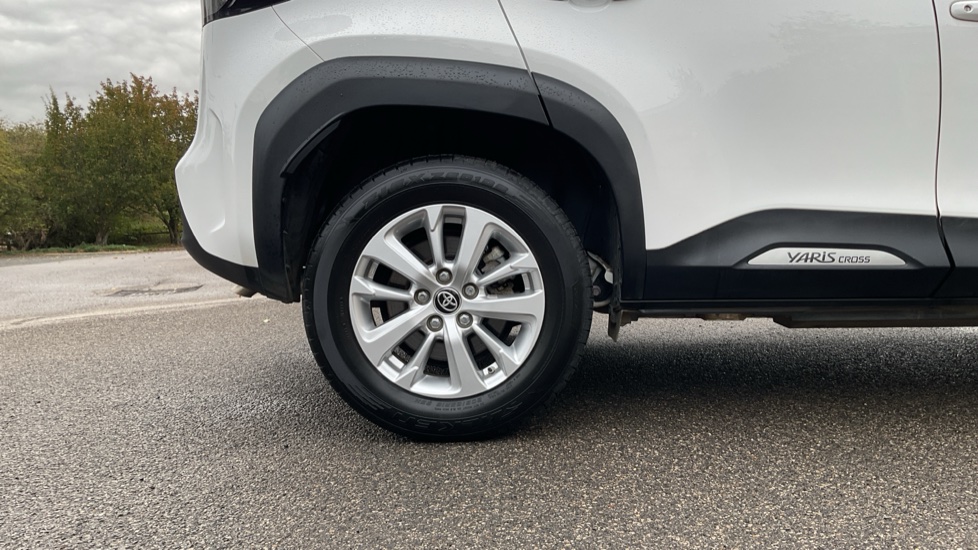 Toyota Yaris Cross 1.5 Hybrid Icon 5dr CVT Hybrid Estate - Image 7