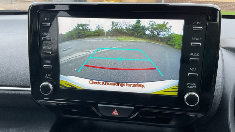 Toyota Yaris Cross 1.5 Hybrid Icon 5dr CVT Hybrid Estate - Image 21