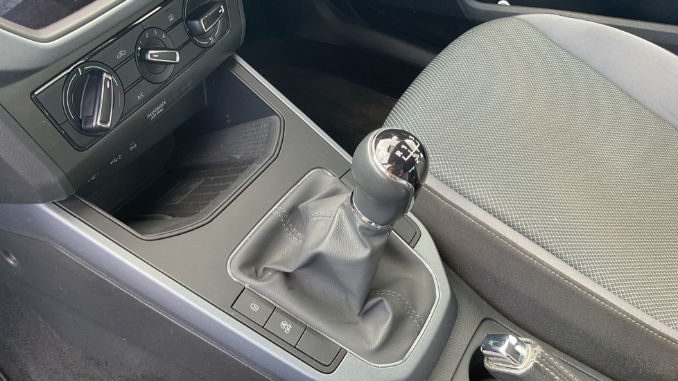 SEAT Arona 1.0 TSI SE Technology [EZ] 5dr Petrol Hatchback - Image 13