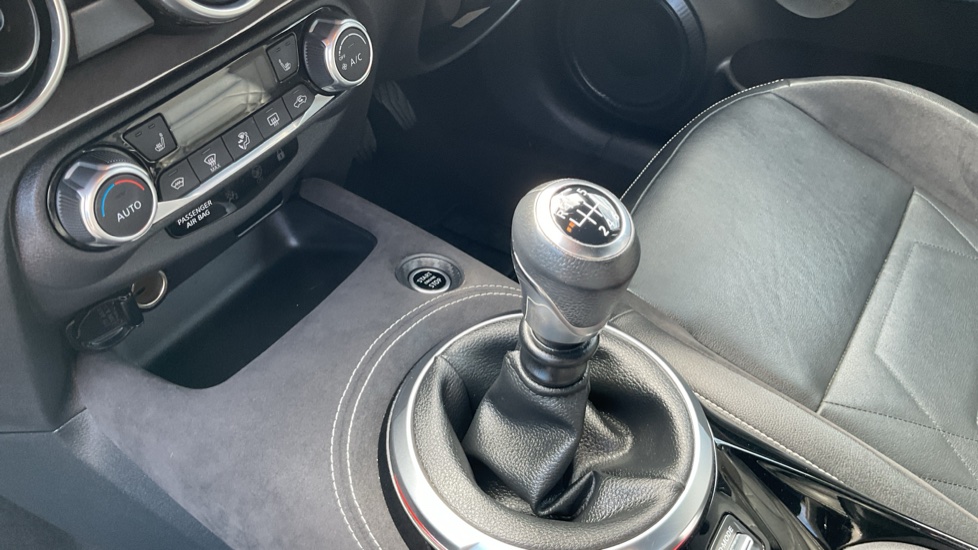 Nissan Juke 1.0 DiG-T 114 Tekna+ 5dr Petrol Hatchback - Image 13