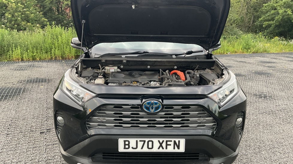 Toyota RAV4 2.5 VVT-i Hybrid Design 5dr CVT Hybrid Estate - Image 8