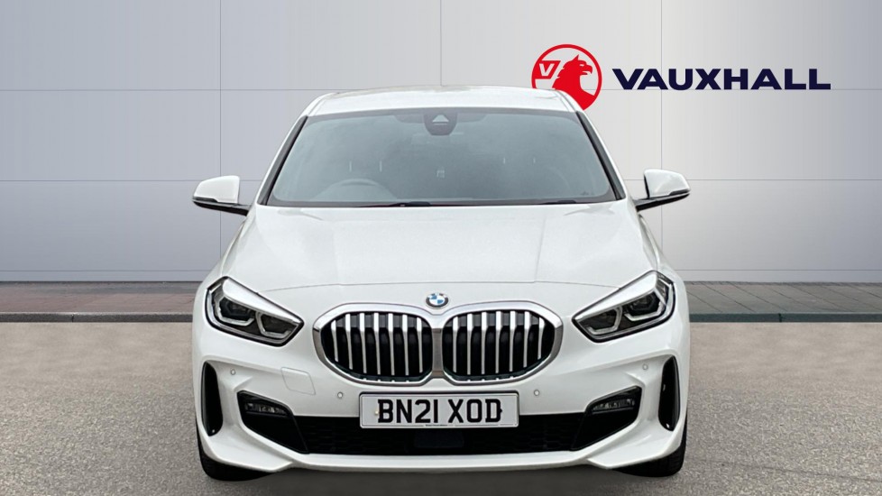 BMW 1 Series 118i [136] M Sport 5dr Petrol Hatchback - Image 3