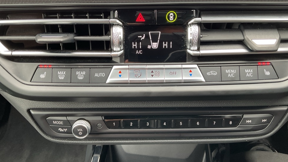 BMW 1 Series 118i [136] M Sport 5dr Petrol Hatchback - Image 24