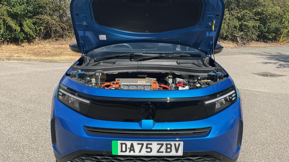 Vauxhall Frontera 83kW GS 44kWh 5dr Auto Electric Estate - Image 8