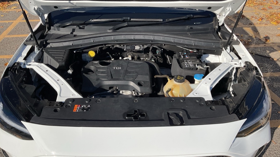 MG HS 1.5 T-GDI Trophy 5dr Petrol Hatchback - Image 8