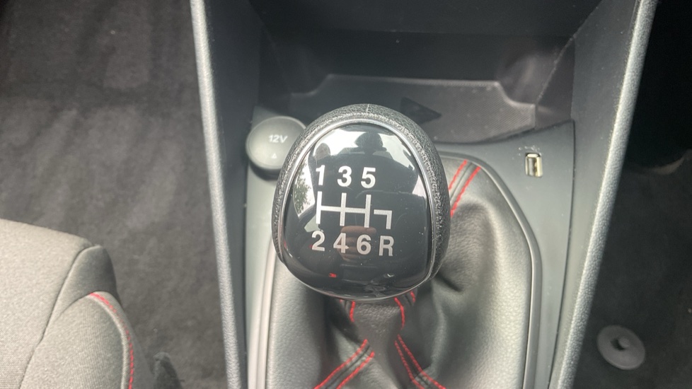 Ford Fiesta 1.0 EcoBoost Hybrid mHEV 125 ST-Line Edition 5dr Petrol Hatchback - Image 21