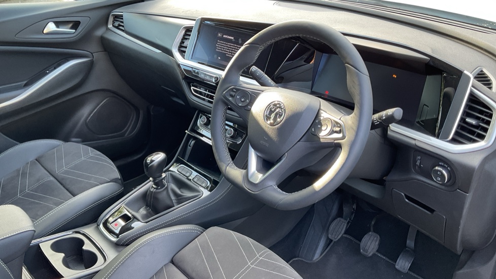 Vauxhall Grandland 1.2 Turbo Ultimate 5dr Petrol Hatchback - Image 11