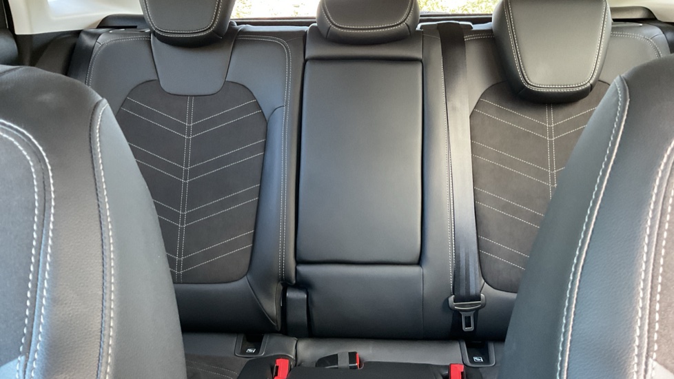 Vauxhall Grandland 1.2 Turbo Ultimate 5dr Petrol Hatchback - Image 15