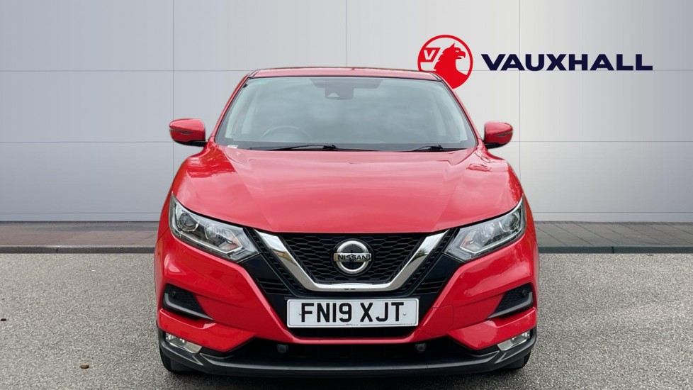 Nissan Qashqai 1.3 DiG-T Acenta Premium 5dr Petrol Hatchback - Image 3