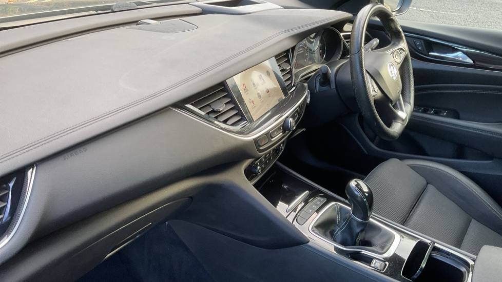 Vauxhall Insignia 2.0 Turbo D SRi Vx-line Nav 5dr Diesel Hatchback - Image 9