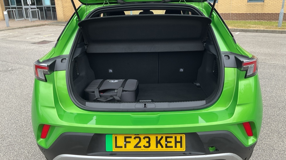 Vauxhall Mokka 100kW Ultimate 50kWh 5dr Auto Electric Hatchback - Image 4