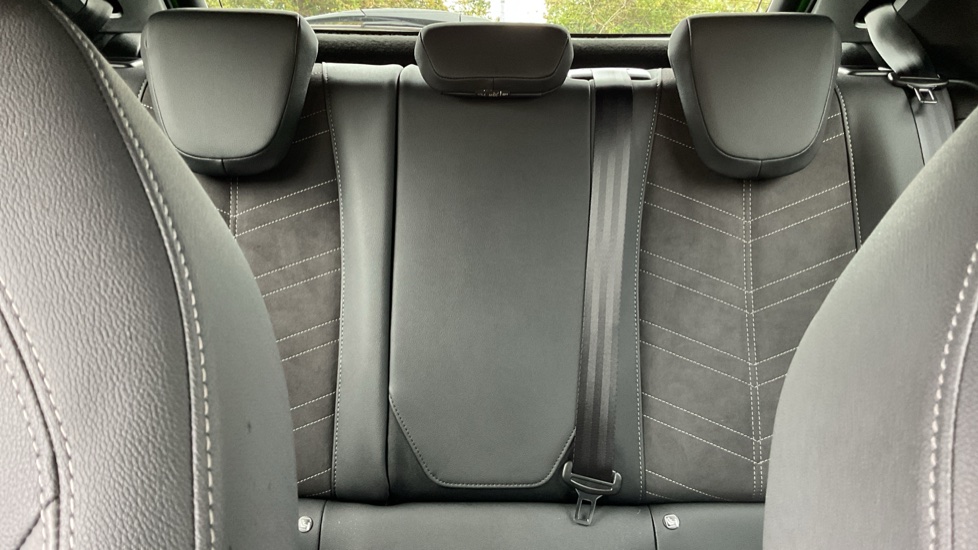 Vauxhall Mokka 100kW Ultimate 50kWh 5dr Auto Electric Hatchback - Image 15