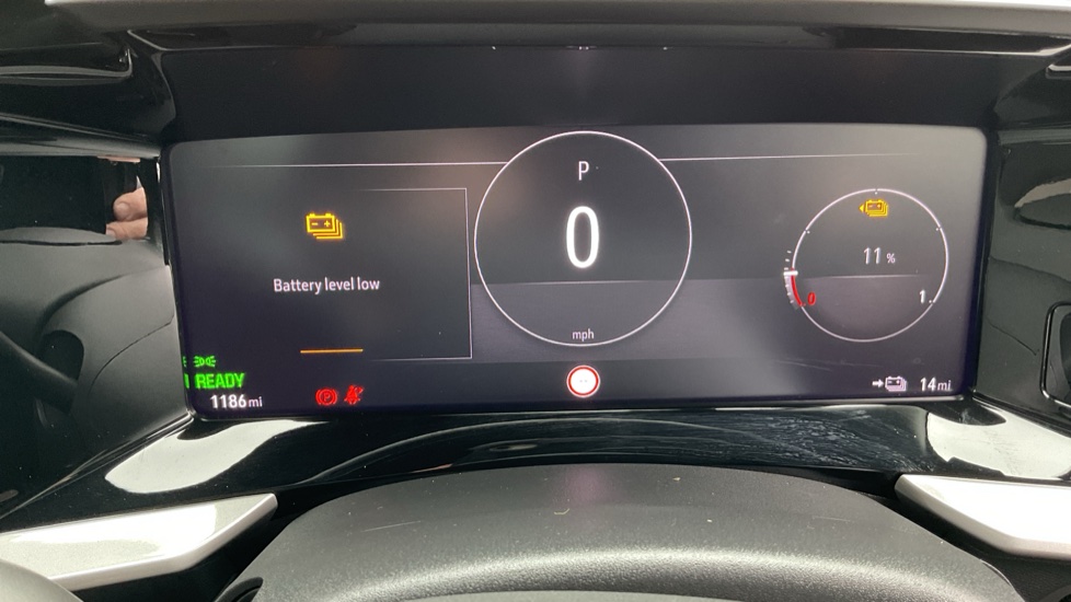 Vauxhall Mokka 100kW Ultimate 50kWh 5dr Auto Electric Hatchback - Image 18