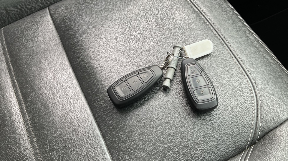 Ford Kuga 1.5 TDCi Titanium X 5dr 2WD Diesel Estate - Image 20