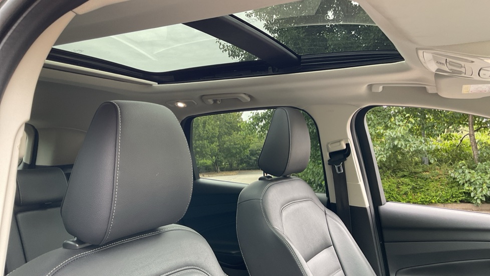 Ford Kuga 1.5 TDCi Titanium X 5dr 2WD Diesel Estate - Image 25