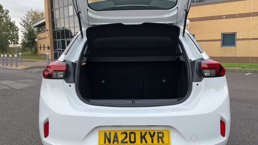 Vauxhall Corsa 1.2 SE 5dr Petrol Hatchback - Image 4