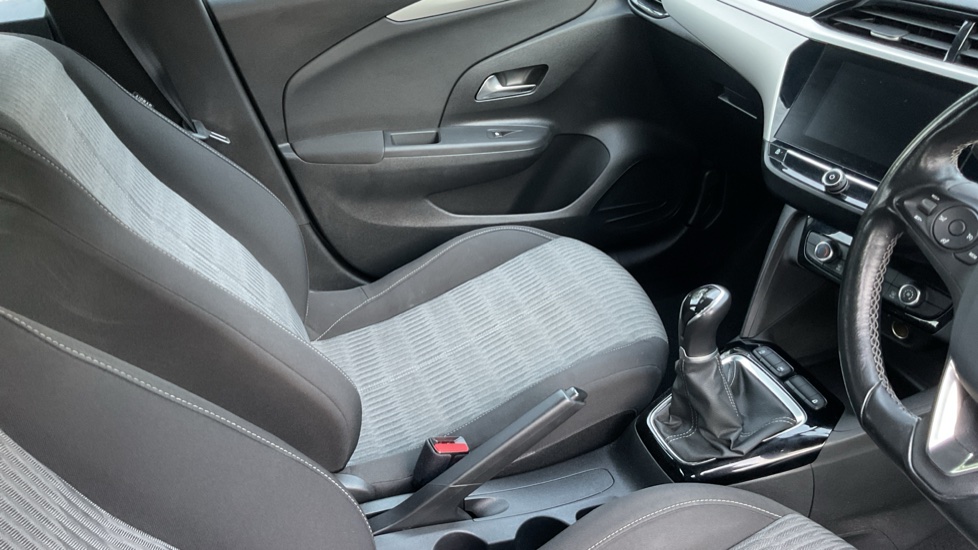Vauxhall Corsa 1.2 SE 5dr Petrol Hatchback - Image 14