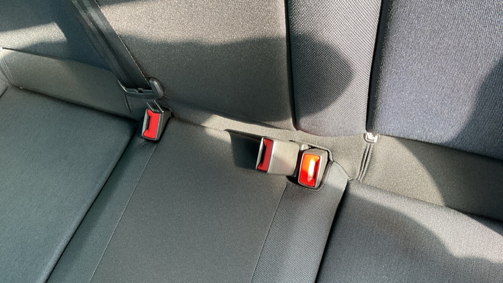SEAT Arona 1.0 TSI 110 FR 5dr Petrol Hatchback - Image 17