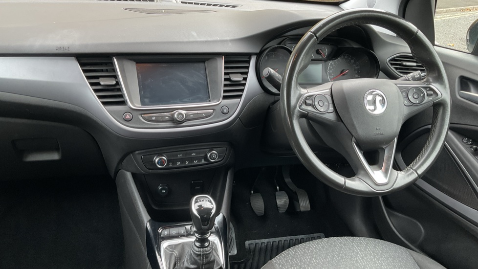Vauxhall Crossland 1.2 Turbo Design 5dr Petrol Hatchback - Image 10