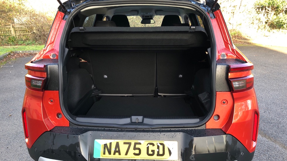 Vauxhall Frontera 83kW GS 44kWh 5dr Auto Electric Estate - Image 4