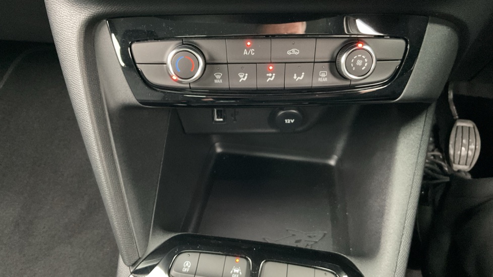 Vauxhall Corsa 1.2 Design 5dr Petrol Hatchback - Image 22