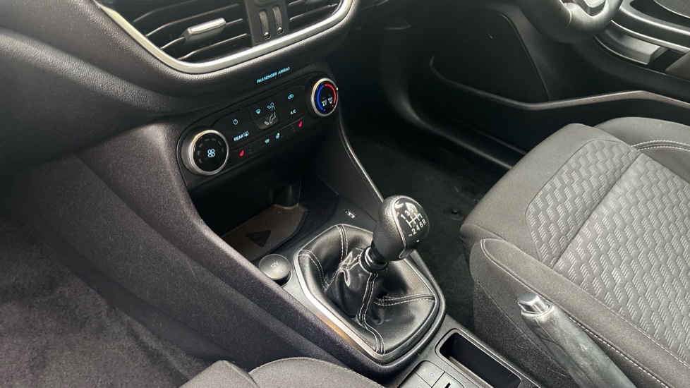 Ford Fiesta 1.0 EcoBoost Titanium 5dr Petrol Hatchback - Image 13