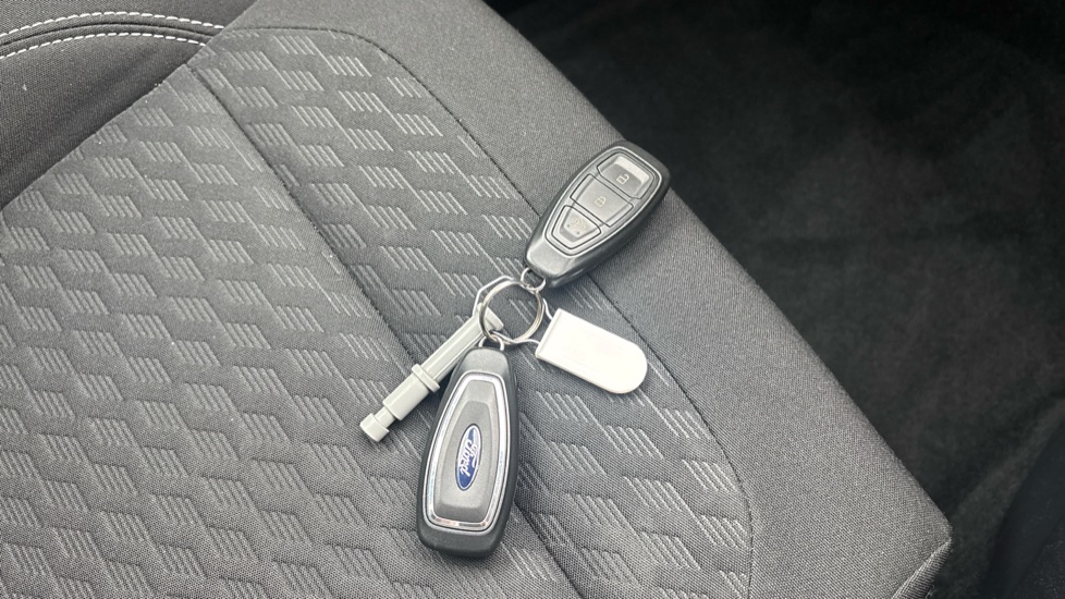 Ford Fiesta 1.0 EcoBoost Titanium 5dr Petrol Hatchback - Image 20
