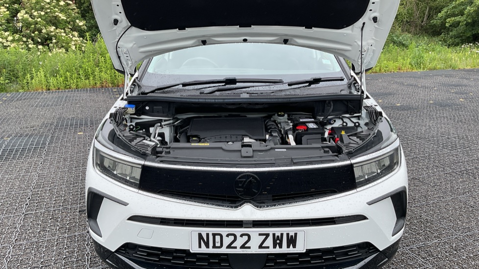 Vauxhall Grandland 1.2 Turbo SRi 5dr Petrol Hatchback - Image 8