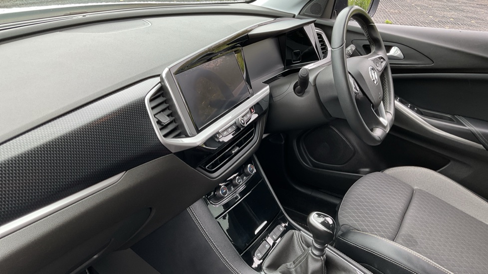 Vauxhall Grandland 1.2 Turbo SRi 5dr Petrol Hatchback - Image 9