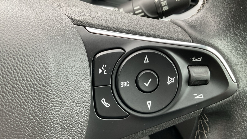 Vauxhall Grandland 1.2 Turbo SRi 5dr Petrol Hatchback - Image 24