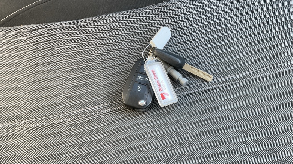 Vauxhall Corsa 1.2 SE Premium 5dr Petrol Hatchback - Image 20