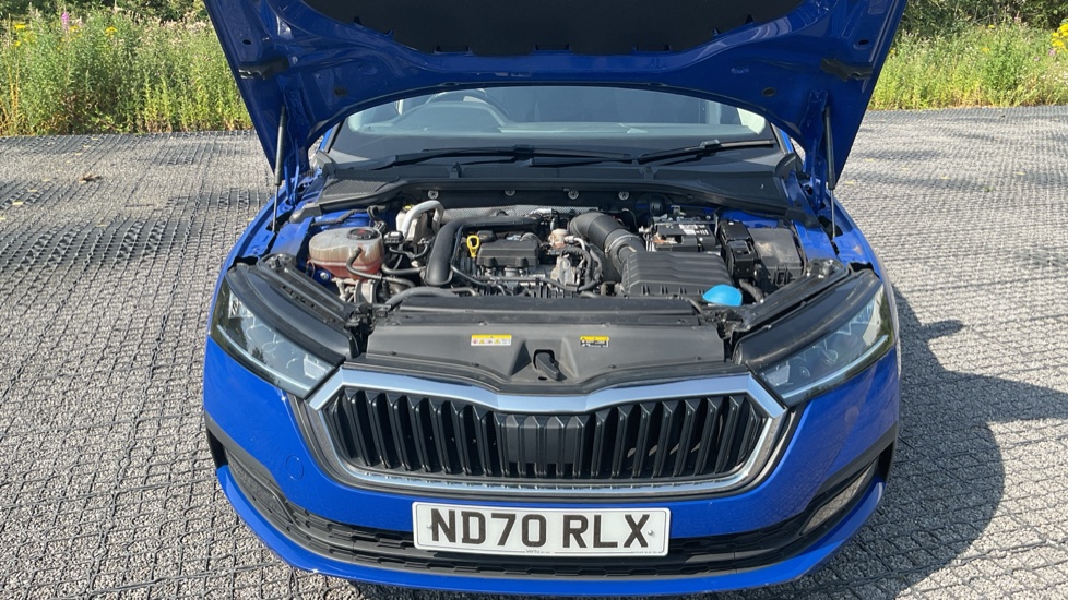 Skoda Octavia 1.0 TSI SE First Edition 5dr Petrol Hatchback - Image 8