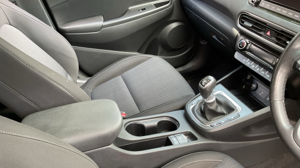 Hyundai KONA 1.0 TGDi 48V MHEV Premium 5dr Petrol Hatchback - Image 14