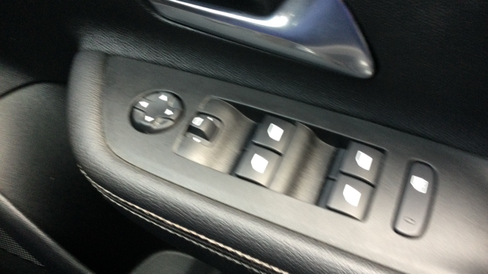 Vauxhall Mokka 1.2 Turbo 136 GS 5dr Petrol Hatchback - Image 24