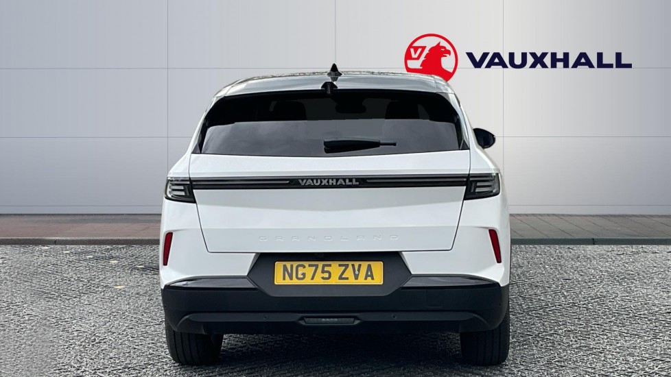 Vauxhall Grandland 1.2 Hybrid [136] Ultimate 5dr e-DCT6 [Pan Roof] Petrol Hatchback - Image 6