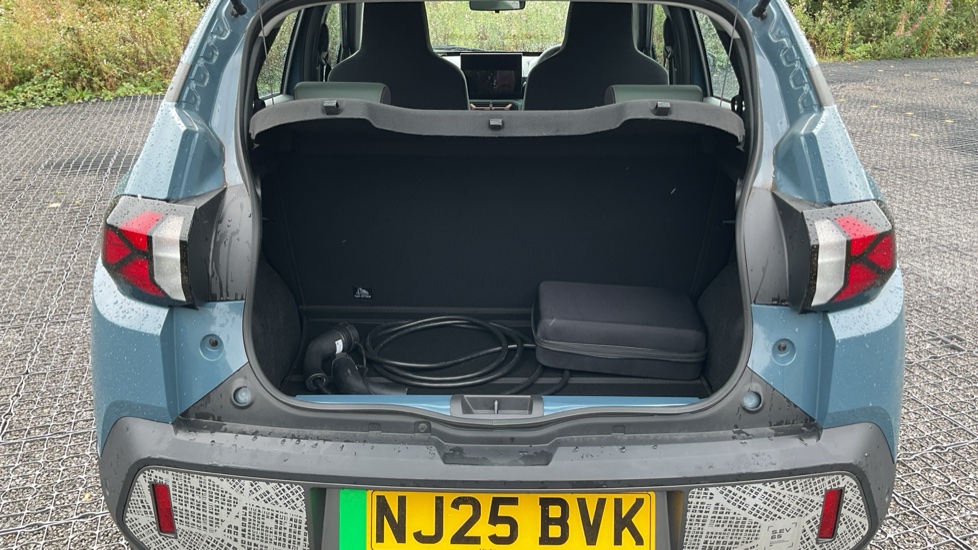 Dacia Spring 27kWh Extreme 65 48kW 5dr Auto Electric Hatchback - Image 4