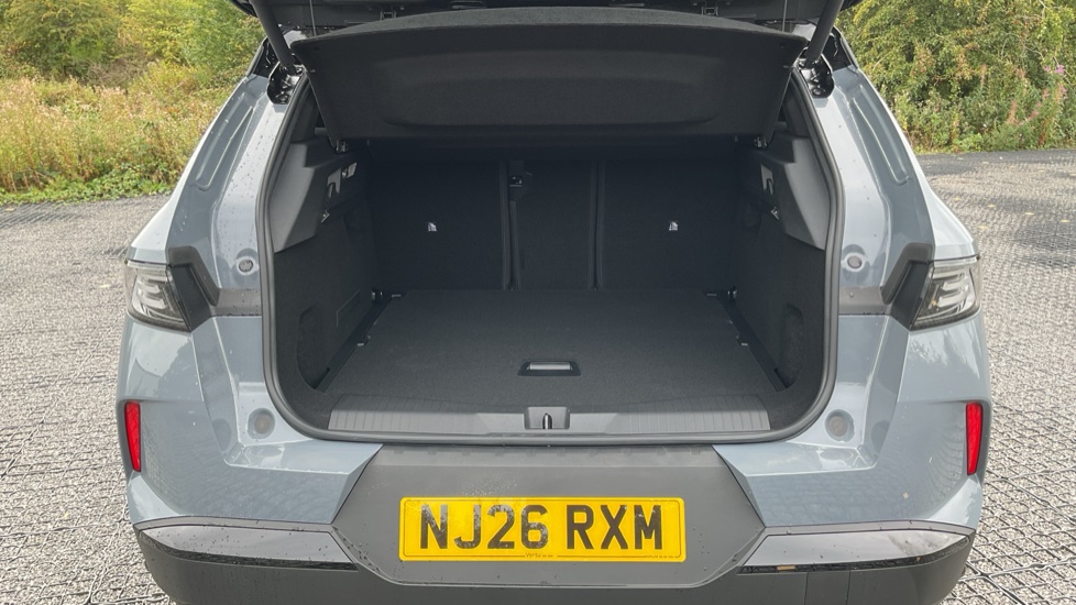 Vauxhall Grandland 1.2 Hybrid 145 Ultimate 5dr e-DCT6 [Pan Roof] Petrol Hatchback - Image 4