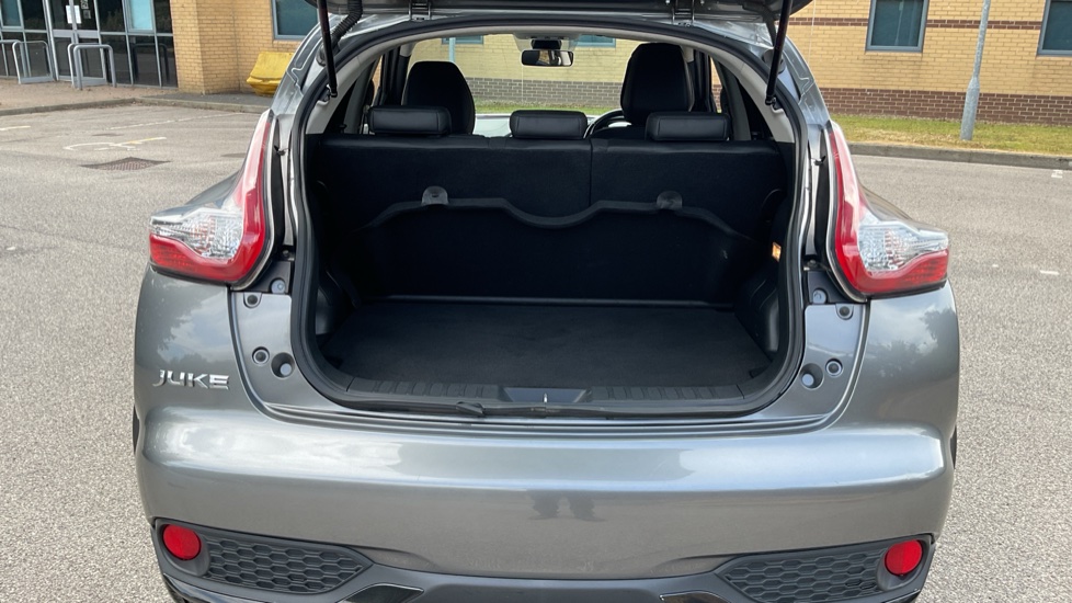 Nissan Juke 1.2 DiG-T Bose Personal Edition 5dr Petrol Hatchback - Image 4