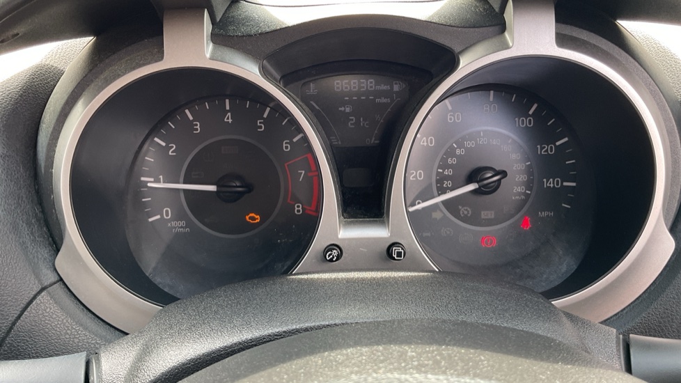 Nissan Juke 1.2 DiG-T Bose Personal Edition 5dr Petrol Hatchback - Image 18
