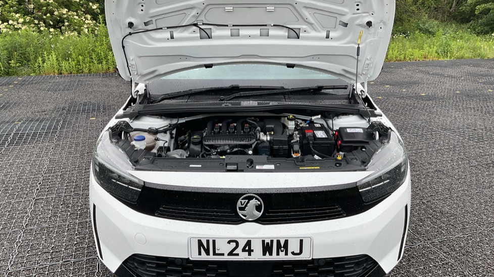 Vauxhall Corsa 1.2 Design 5dr Petrol Hatchback - Image 8
