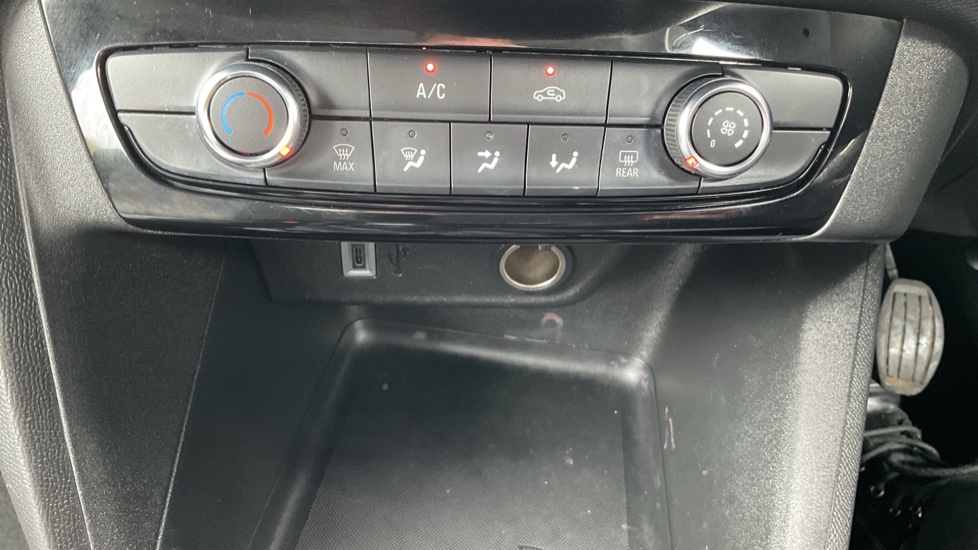Vauxhall Corsa 1.2 Design 5dr Petrol Hatchback - Image 24
