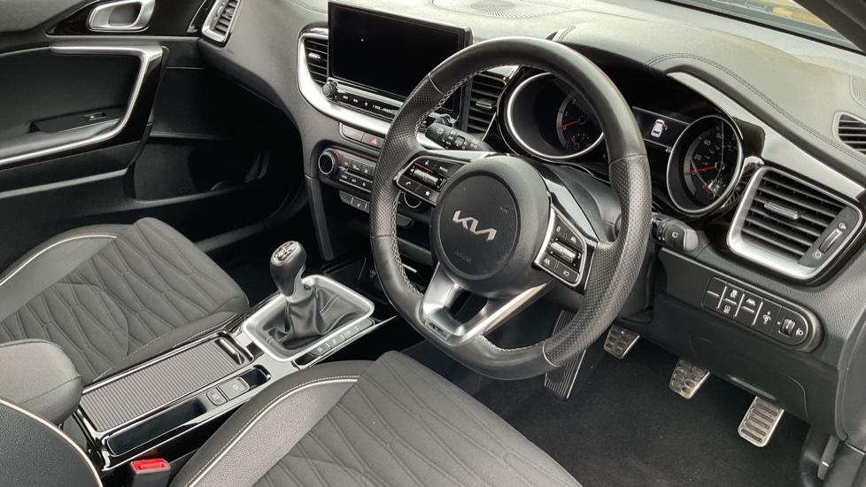 Kia Ceed 1.5T GDi ISG GT-Line 5dr Petrol Hatchback - Image 11