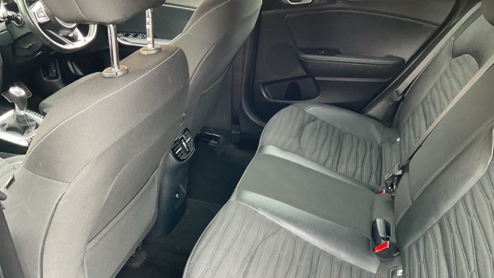 Kia Ceed 1.5T GDi ISG GT-Line 5dr Petrol Hatchback - Image 16