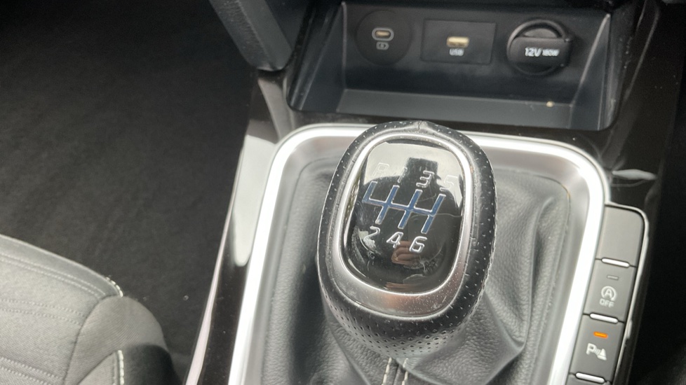 Kia Ceed 1.5T GDi ISG GT-Line 5dr Petrol Hatchback - Image 24